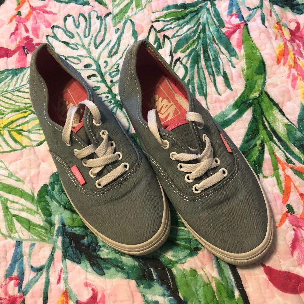 Lo Pro Authentic Grey Vans with Pink Detailing